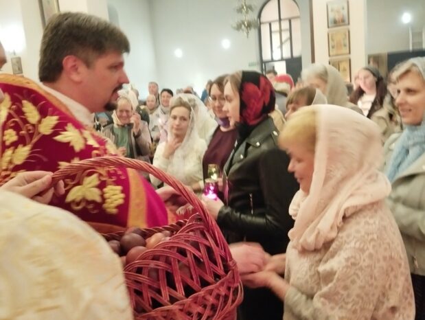 Православные верующие встретили Пасху